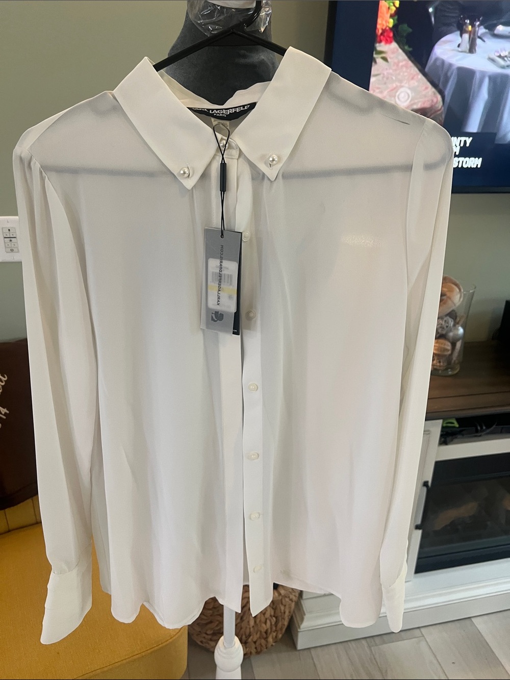 Karl Lagerfeld White Button-Down Blouse with Point Collar